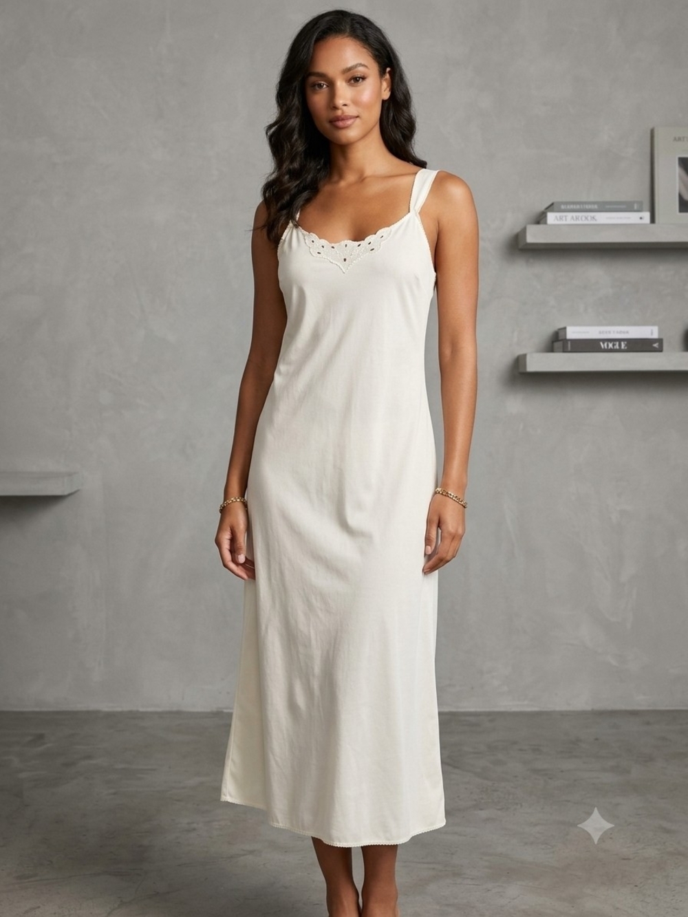 VINTAGE Vanity Fair Cream Eyelet-Trim Sleeveless Chemise Slip